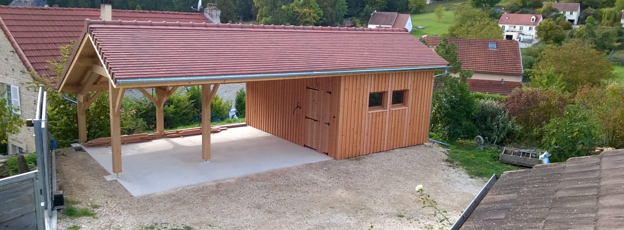 Garages, abris, chalets de jardin, dépendances en bois Jura